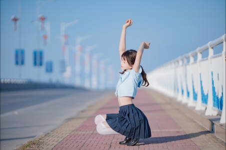 医院回应女子穿着暴露跳舞系精神疾病